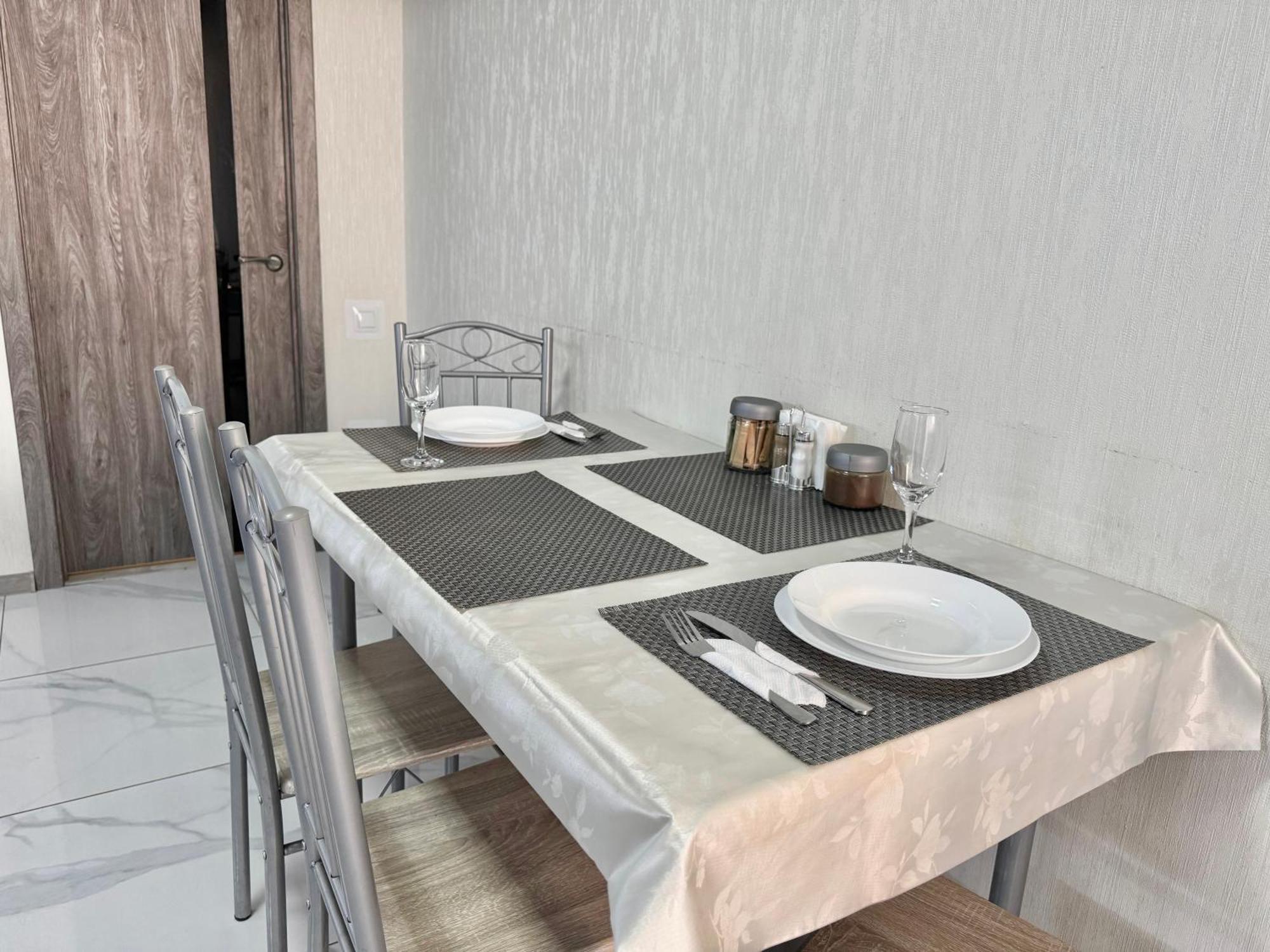 Apartpoltava 2 Окремі Кімнати, Новобудова, Два Великих Ліжка Центр, Корпусний Сад Esterno foto